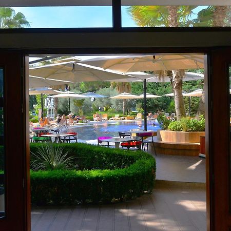 Sandy Beach Resort Golem  Esterno foto