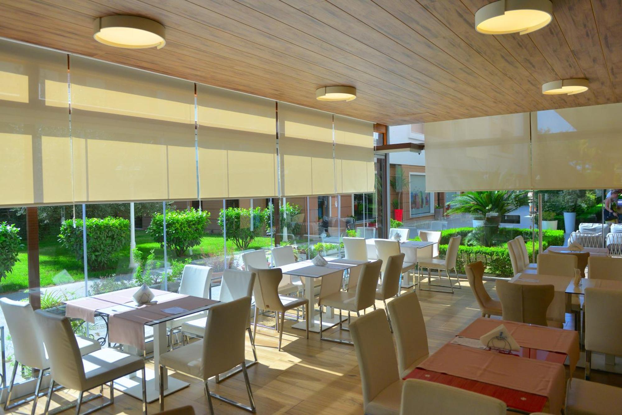 Sandy Beach Resort Golem  Esterno foto