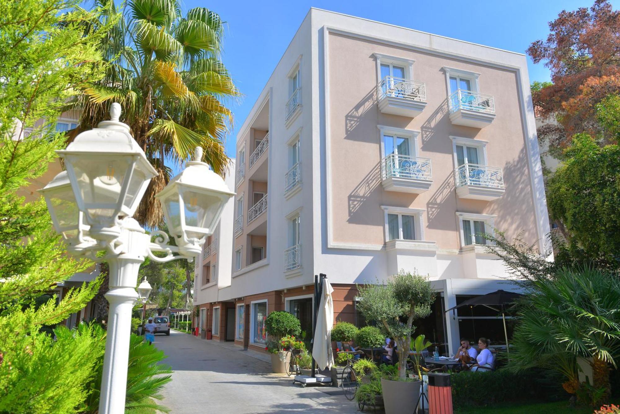 Sandy Beach Resort Golem  Esterno foto